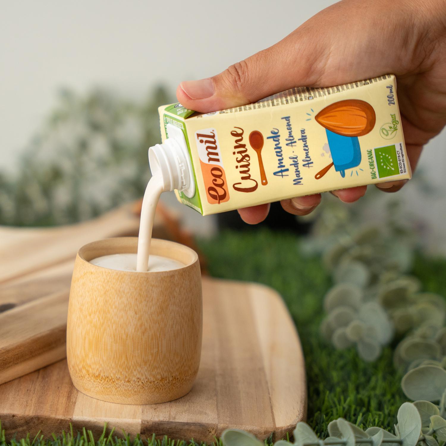 Preparado alimenticio de almendras ecológico EcoMil sin gluten 200 ml. — otra vista del envase